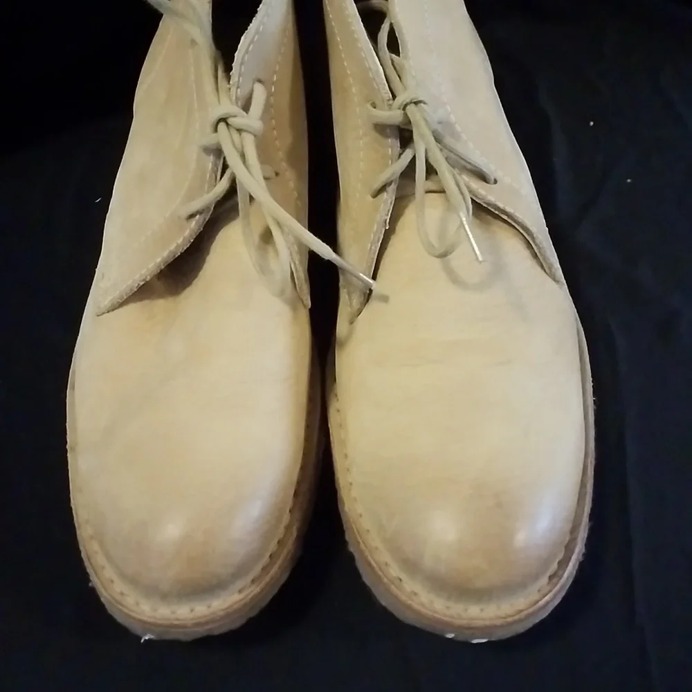 FRYE Chukka BOOTS Shoes Size 10M NEW WT Tan